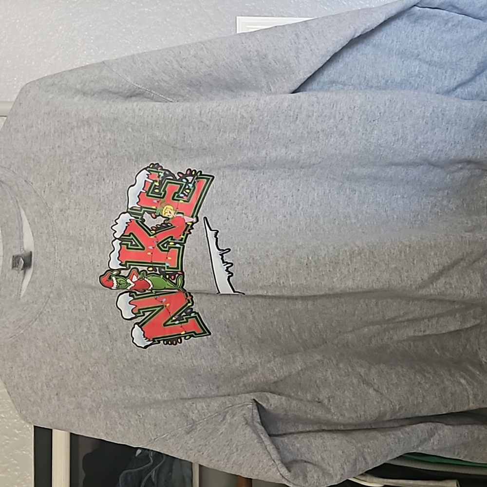 Nike christmas sweatshirt